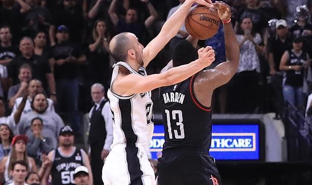  卢顿补时绝杀埃弗顿上演保级关键战