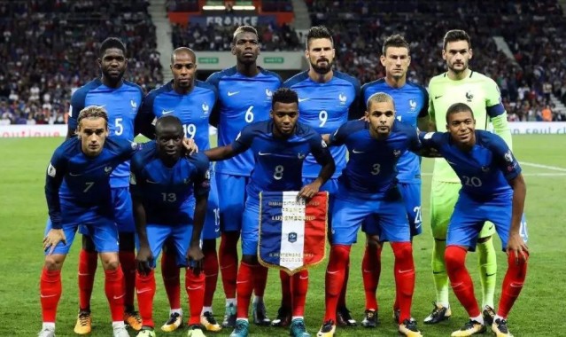  法国国脚租借回归老东家救主  