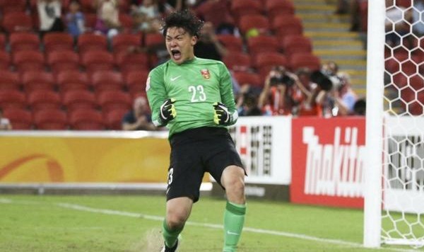  科隆门将超神扑救零封拜仁攻击群  