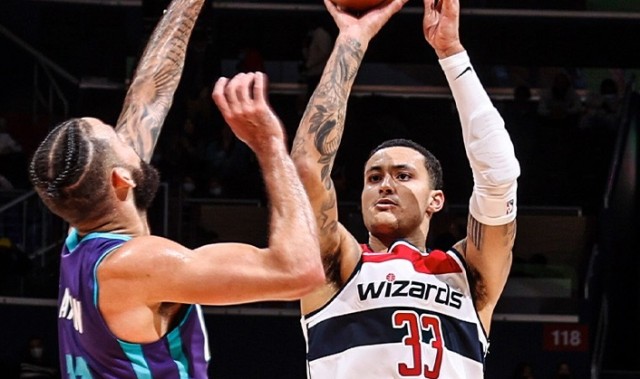  比尔关键球能力尽显，奇才加时险胜黄蜂取连胜