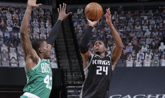  福克斯准三双国王爆冷击败掘金终结对手连胜