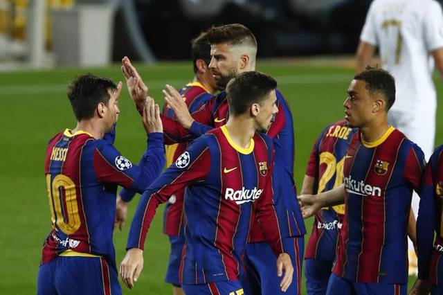  斯图加特新援闪耀全场，德甲首秀即梅开二度助球队大获全胜