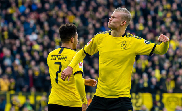  哈兰德帽子戏法闪耀全场，曼城六球横扫升班马卢顿