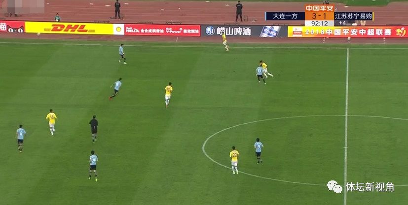  法兰克福主场强势表现击退保级对手